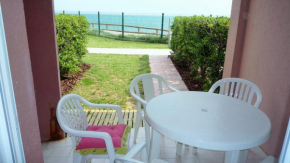 DUPLEX 2 CHAMBRES 1ERE LIGNE MER, PISCINE, TENNIS, PLAGES DIRECT